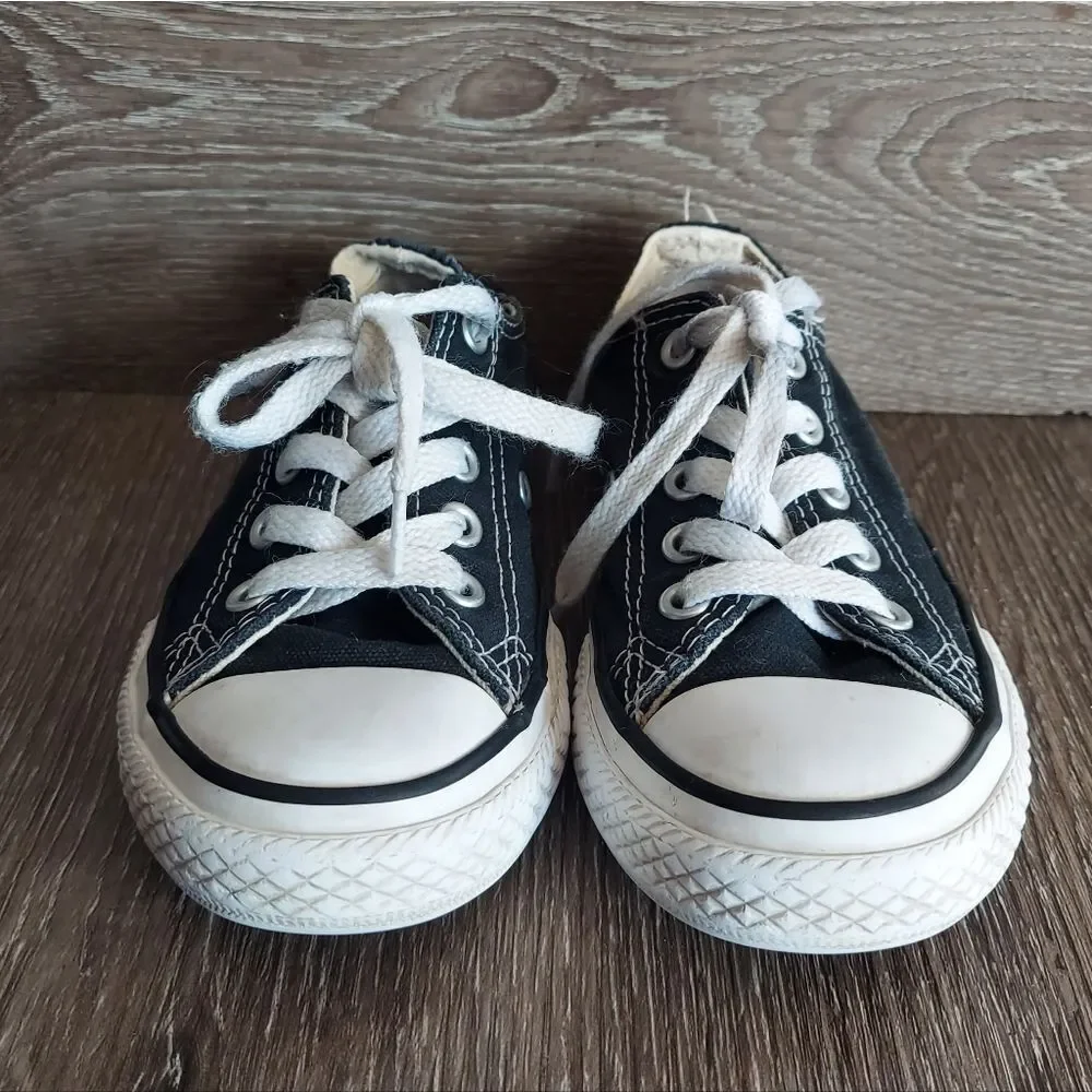 Converse Chuck Taylor All Star Low Top Sneaker Little Kid Size 11